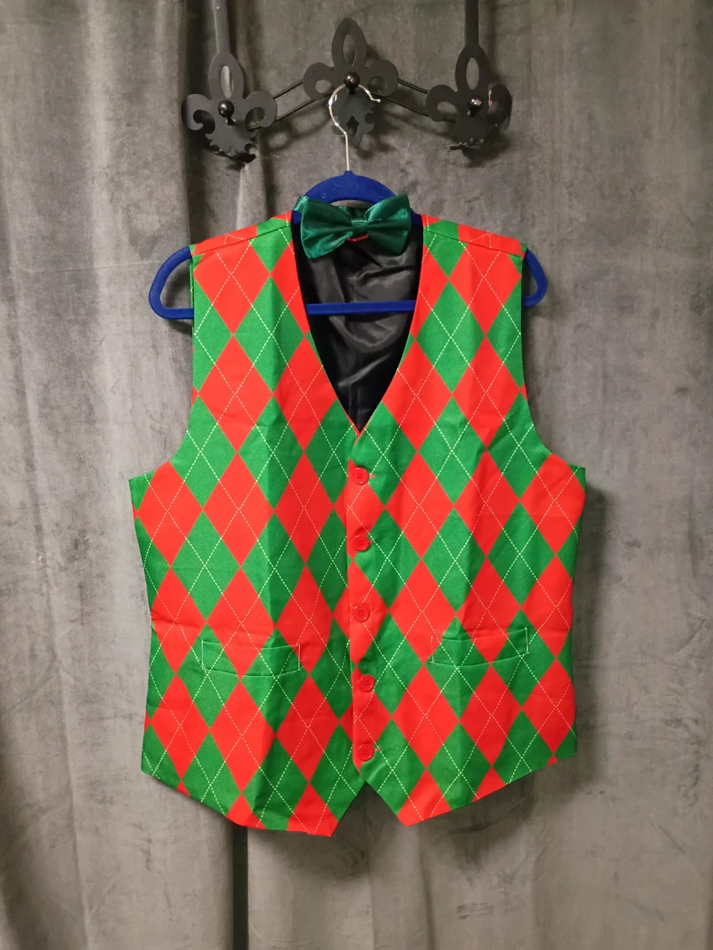 Green & Red Argyle Vest with Matching Bow Tie NWOT Size XL P2P 23 In